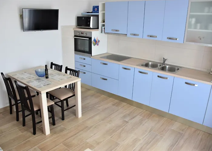 Diana Novigrad Istria