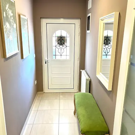 Diana *